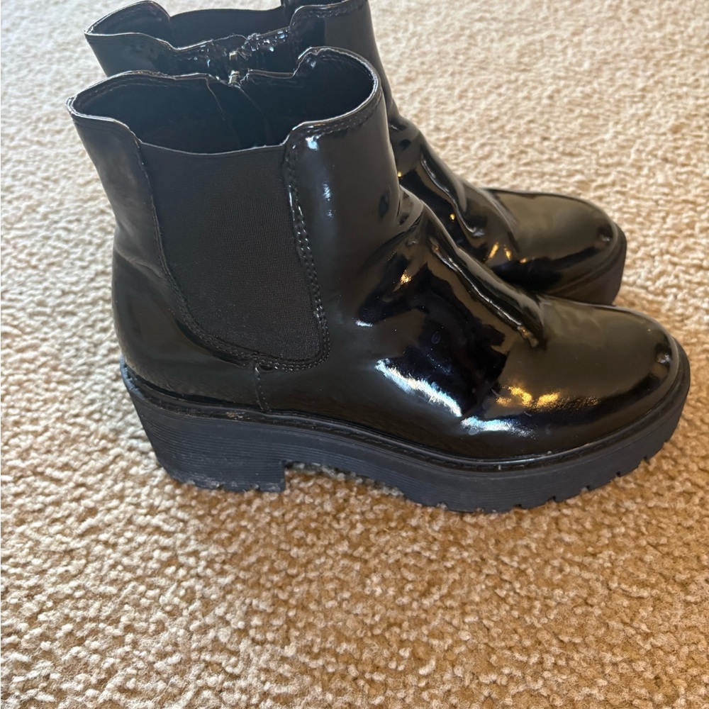 Black Glossy Chelsea Boots